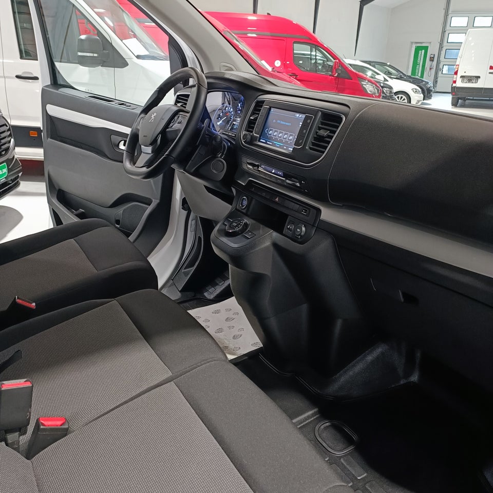 Peugeot Expert 2,0 BlueHDi 144 L2 Premium EAT8 Van