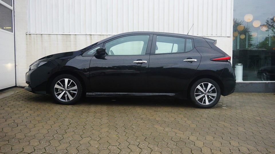 Nissan Leaf 40 Acenta 5d