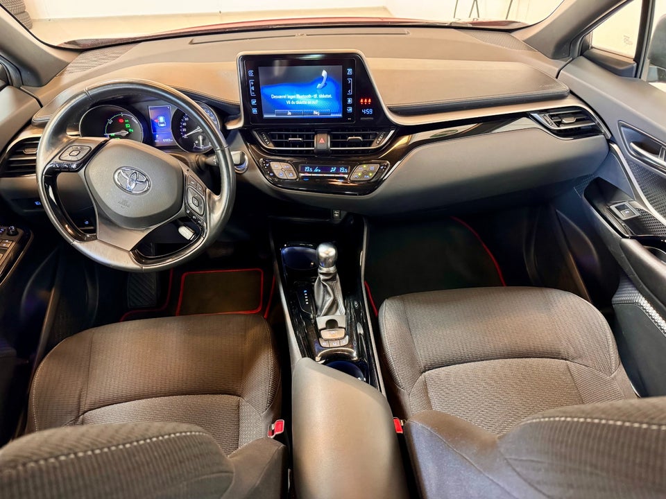 Toyota C-HR 1,8 Hybrid C-LUB Premium Selected CVT 5d