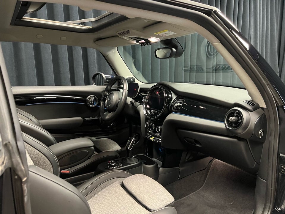 MINI Cooper SE Edition Premium Plus 3d