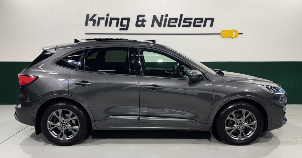 Ford Kuga 2,5 PHEV ST-Line X CVT 5d