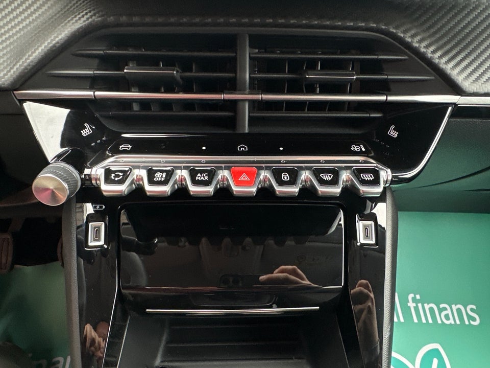 Peugeot 208 1,2 PureTech 100 Allure+ 5d