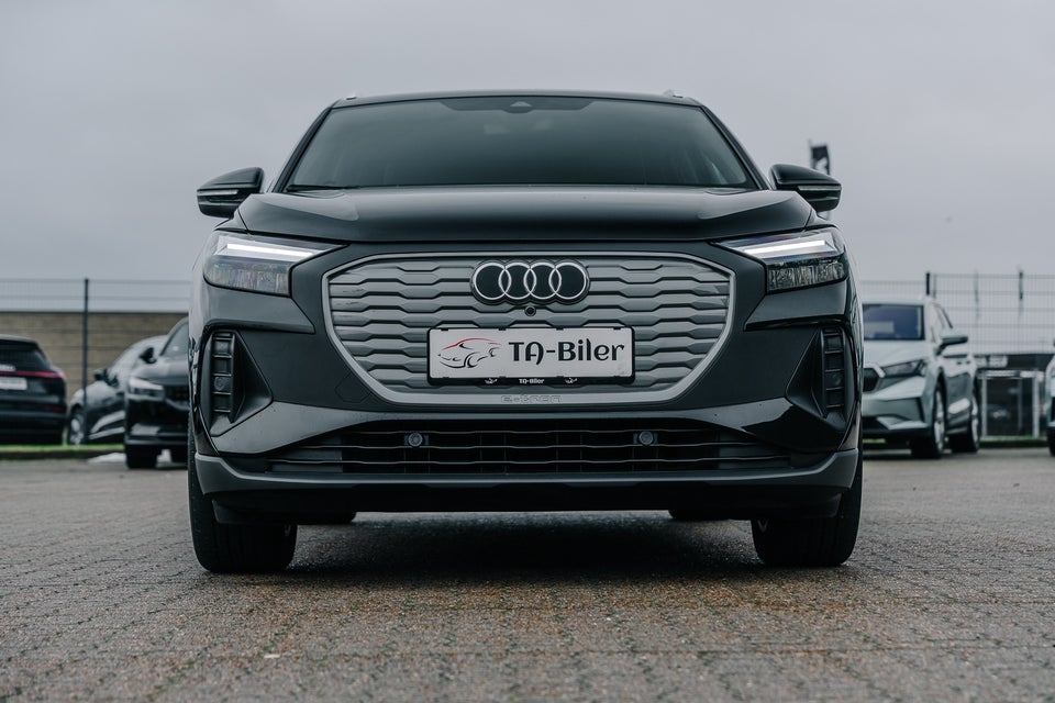 Audi Q4 e-tron 40 Advanced 5d