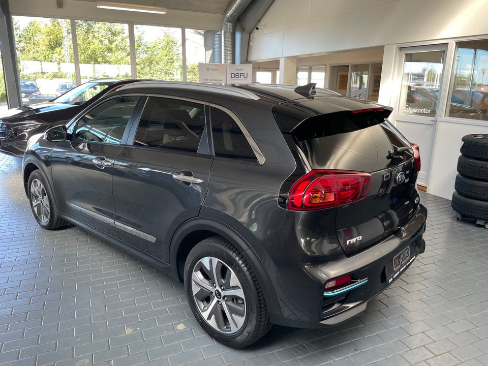 Kia e-Niro 64 Premium 5d