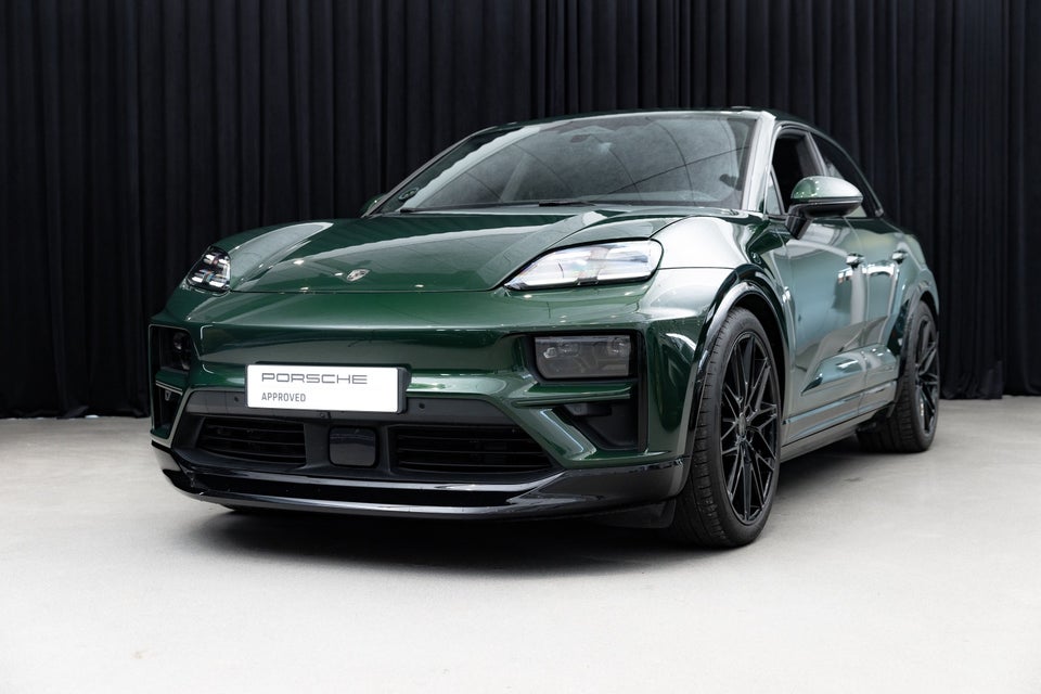 Porsche Macan Turbo 5d