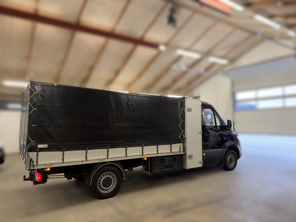 Mercedes Sprinter 319 3,0 CDi A3 Chassis aut. RWD 2d