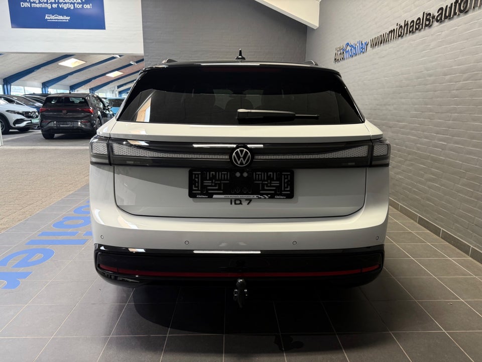 VW ID.7 86 Pro S Tourer 5d