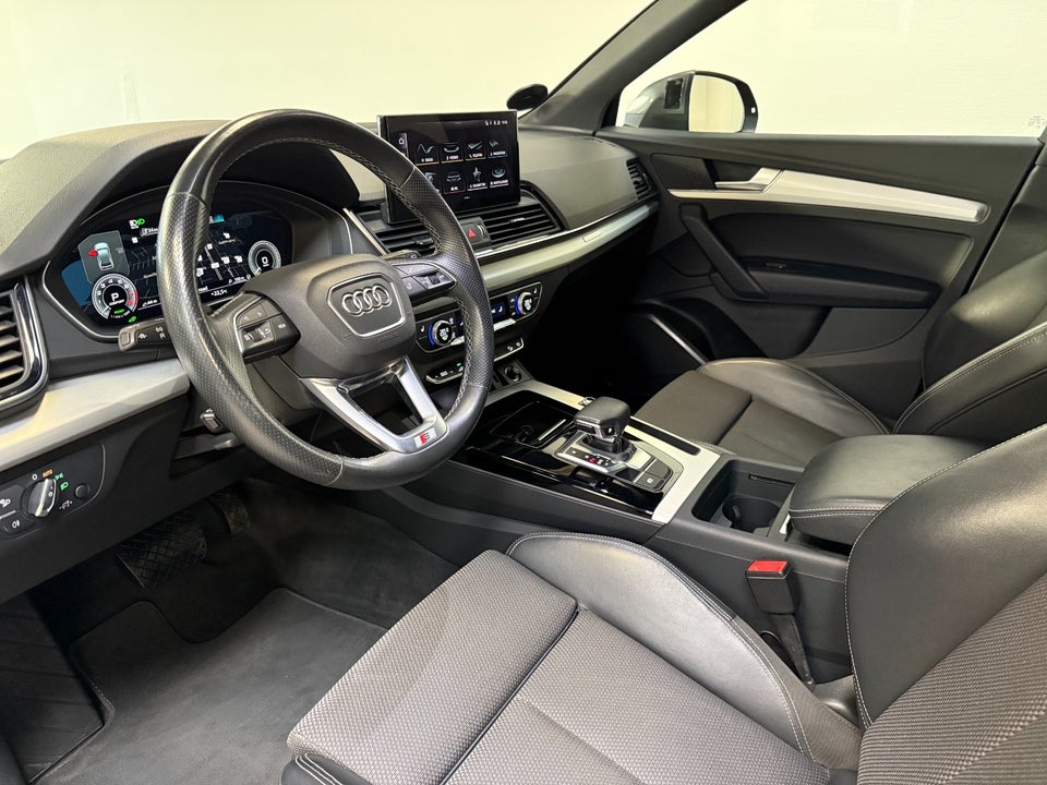 Audi Q5 50 TFSi e S-line quattro S-tr. 5d