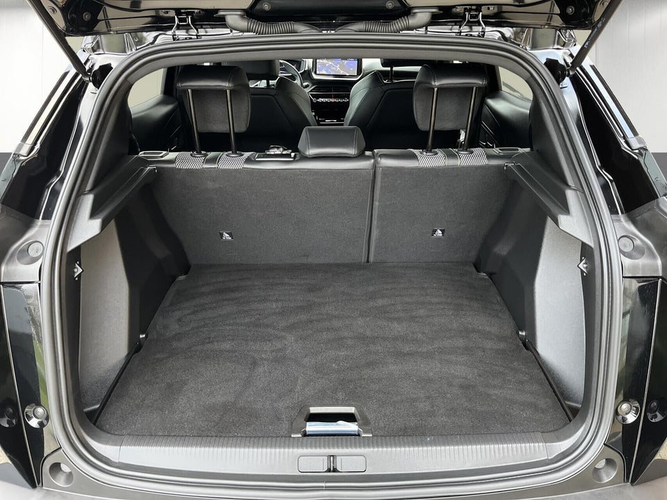 Peugeot e-2008 54 GT 5d