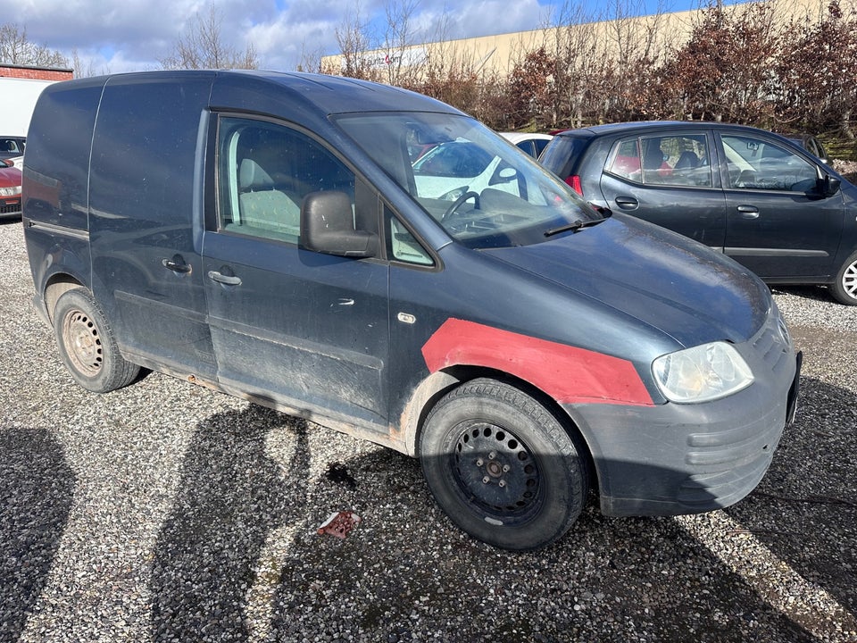 VW Caddy 1,9 TDi DSG 4d