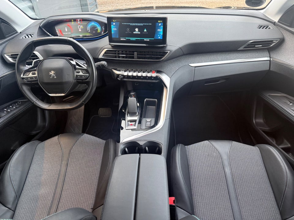 Peugeot 3008 1,6 Hybrid Allure Pack EAT8 5d