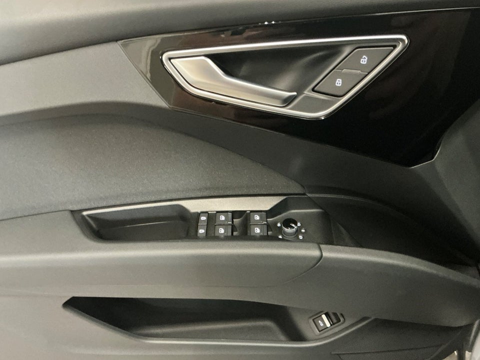 Audi Q4 e-tron 45 S-line 5d