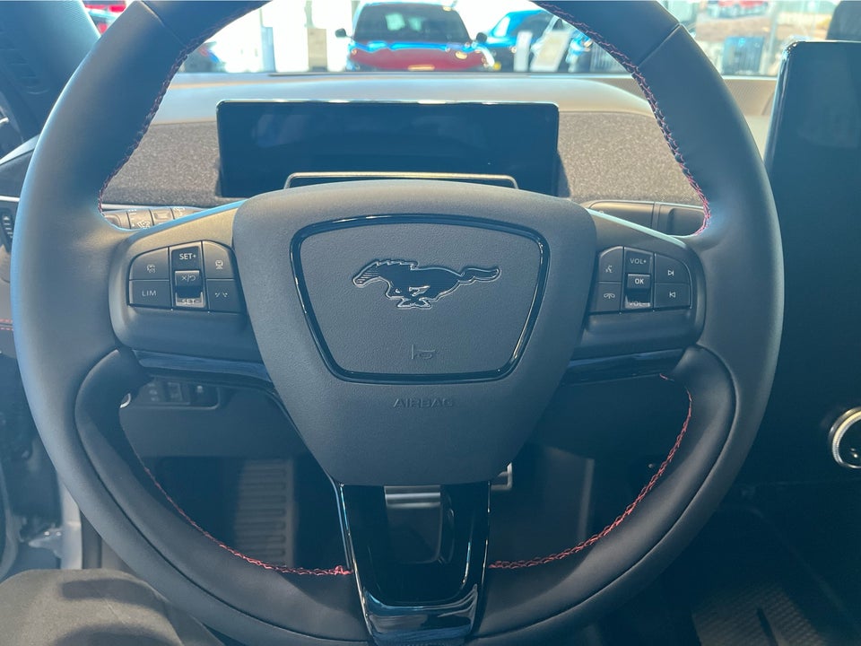 Ford Mustang Mach-E 98 Premium Extended Range 5d