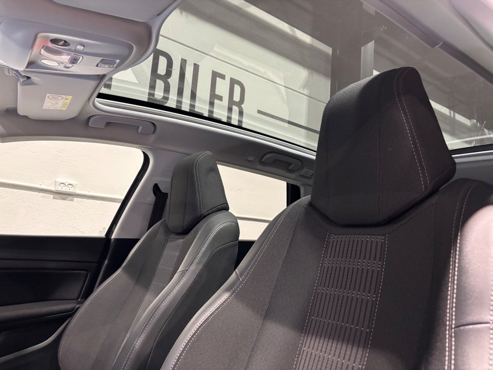 Peugeot 308 1,2 PureTech 130 Infinity SW 5d