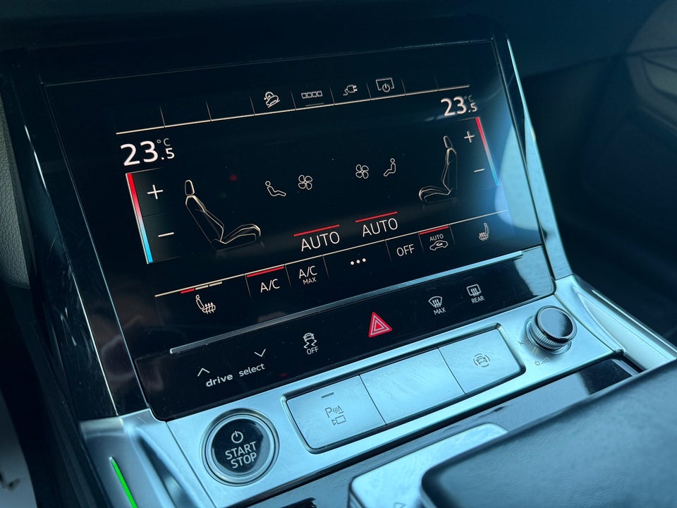 Audi e-tron 55 S-line quattro 5d