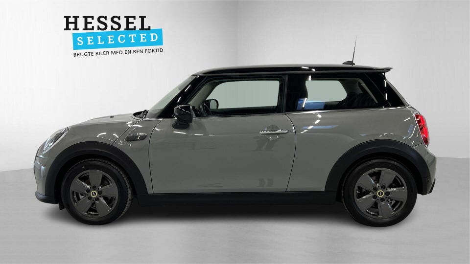 MINI Cooper SE Essential 3d