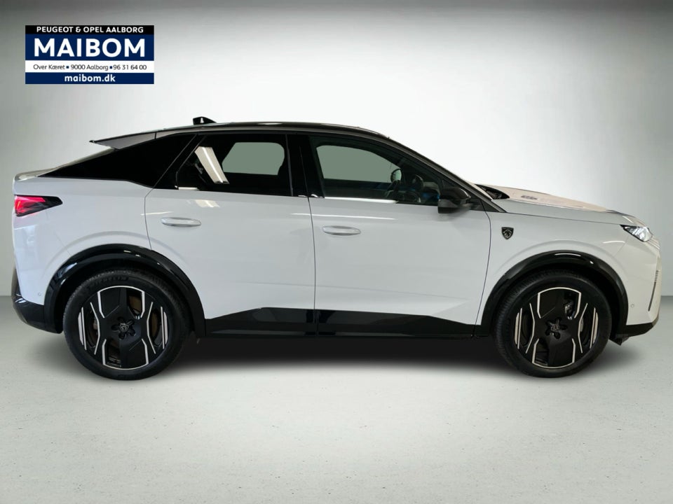 Peugeot e-3008 77 GT Pack 5d