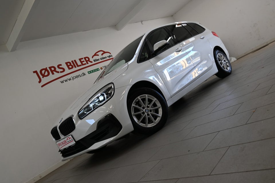 BMW 216i 1,5 Gran Tourer Connected 7prs 5d