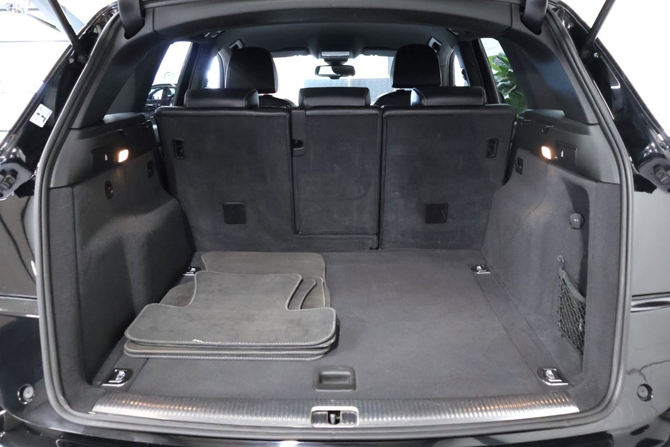 Audi Q5 3,0 TDi 245 S-line quattro S-tr. 5d