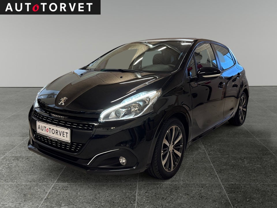Peugeot 208 1,2 VTi 82 Chili Sky 5d