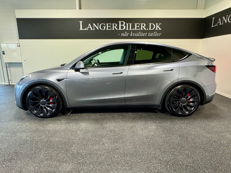 Tesla Model Y Performance AWD 5d