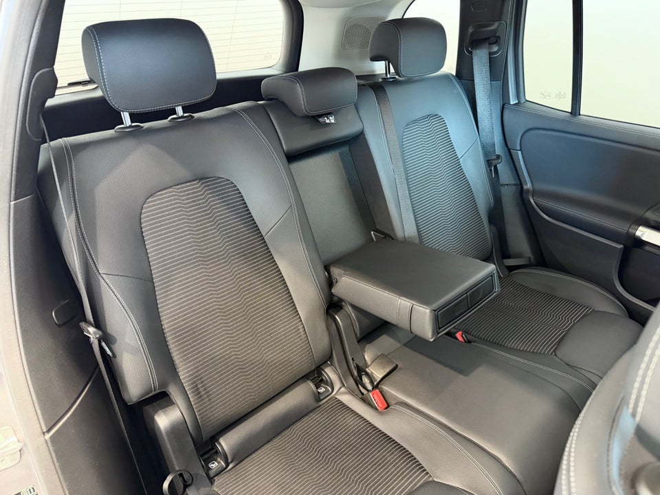 Mercedes EQB250 Progressive 5d