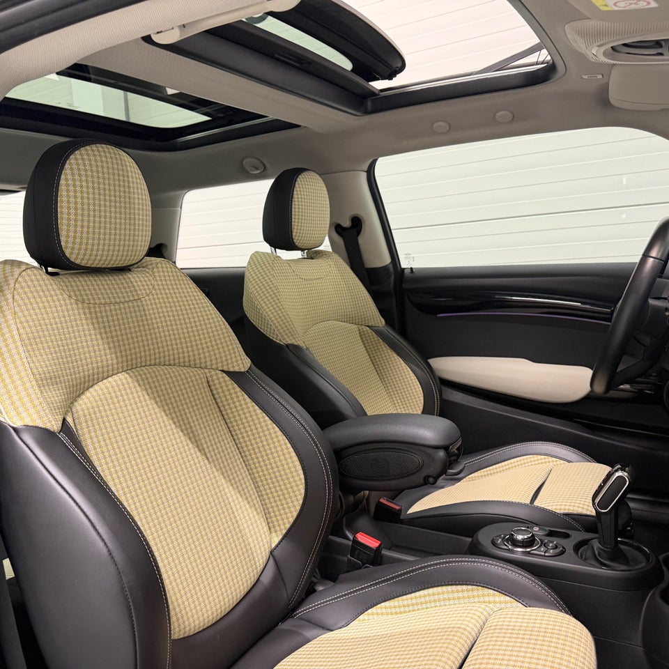 MINI Cooper SE Edition Premium Plus 3d