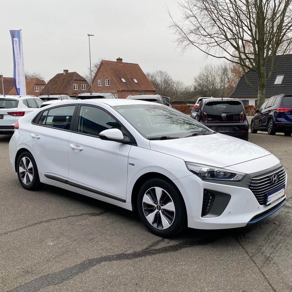 Hyundai Ioniq 1,6 PHEV Trend DCT 5d