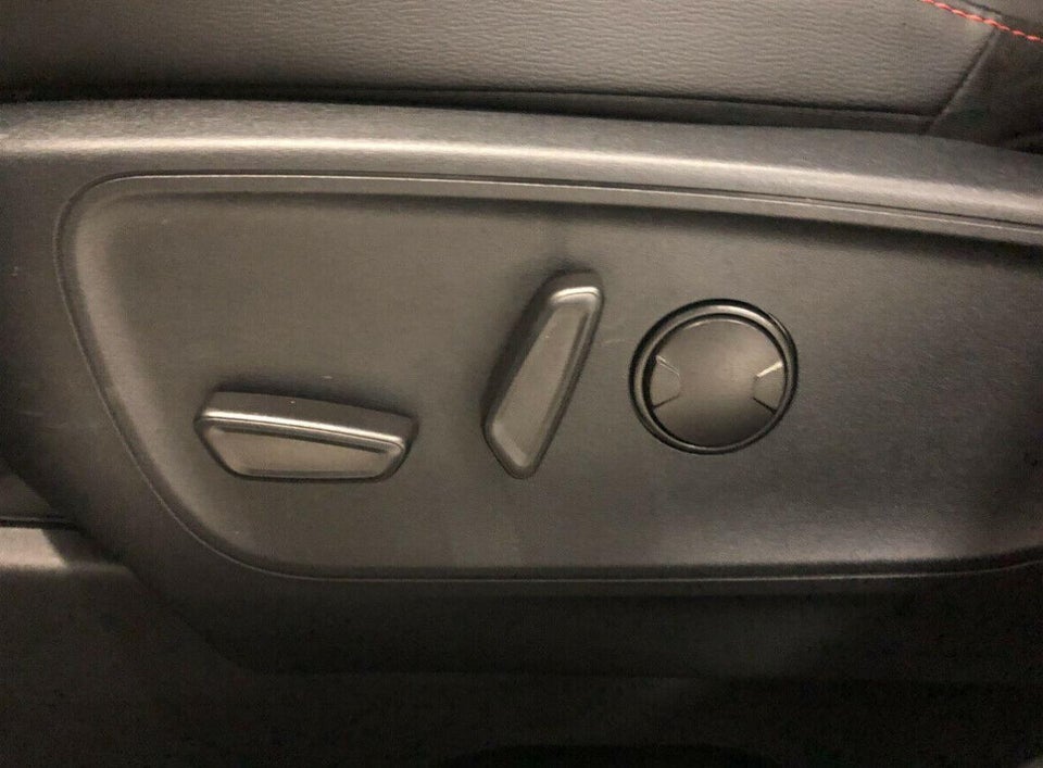 Ford Kuga 2,5 PHEV ST-Line X CVT 5d