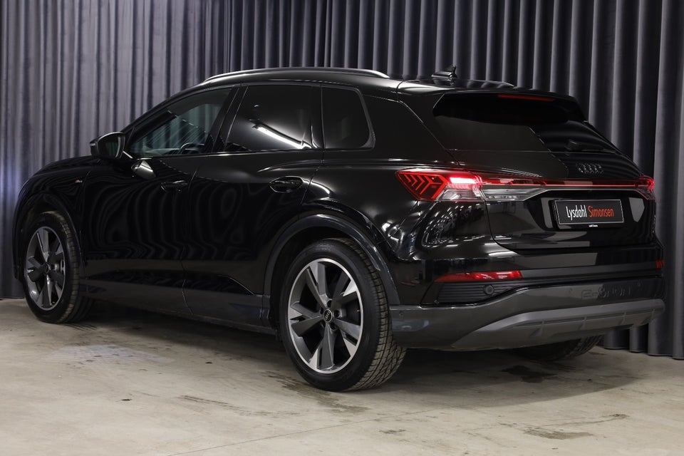 Audi Q4 e-tron 40 S-line 5d