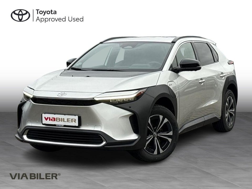 Toyota bZ4X Executive 5d