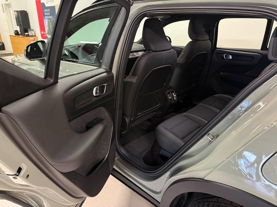 Volvo XC40 P6 ReCharge Plus 5d