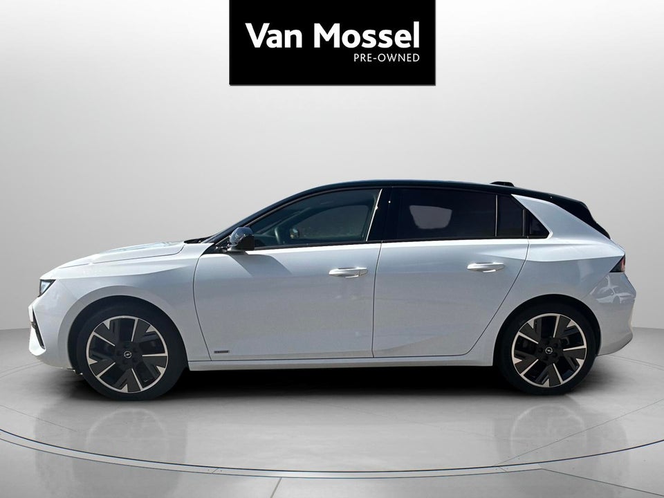 Opel Astra-e 54 Ultimate 5d