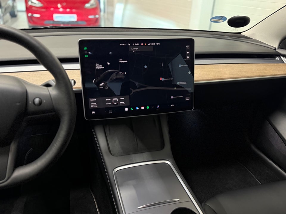 Tesla Model 3 Long Range AWD 4d