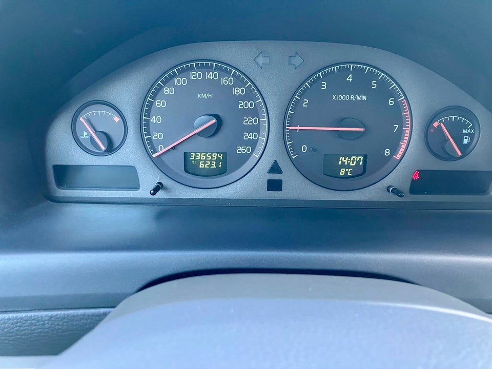 Volvo S60 2,4 140 4d