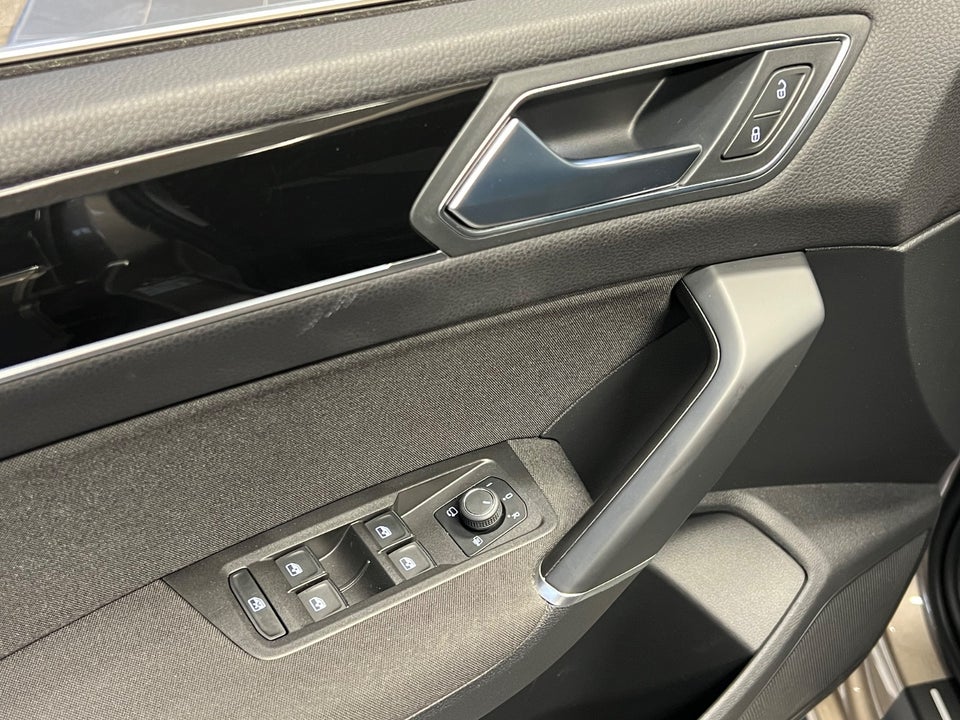 VW Touran 1,5 TSi 150 Highline DSG 7prs 5d