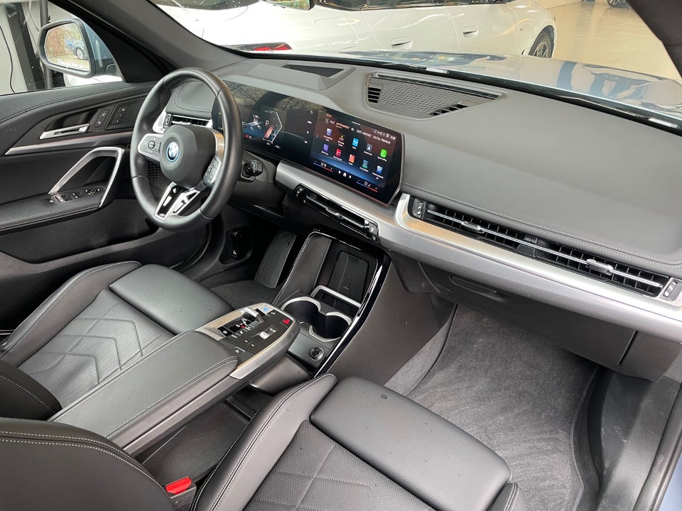 BMW iX1 xDrive30 Fully Charged M-Sport 5d