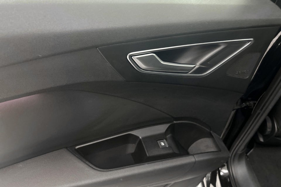 Audi Q4 e-tron 40 Attitude 5d
