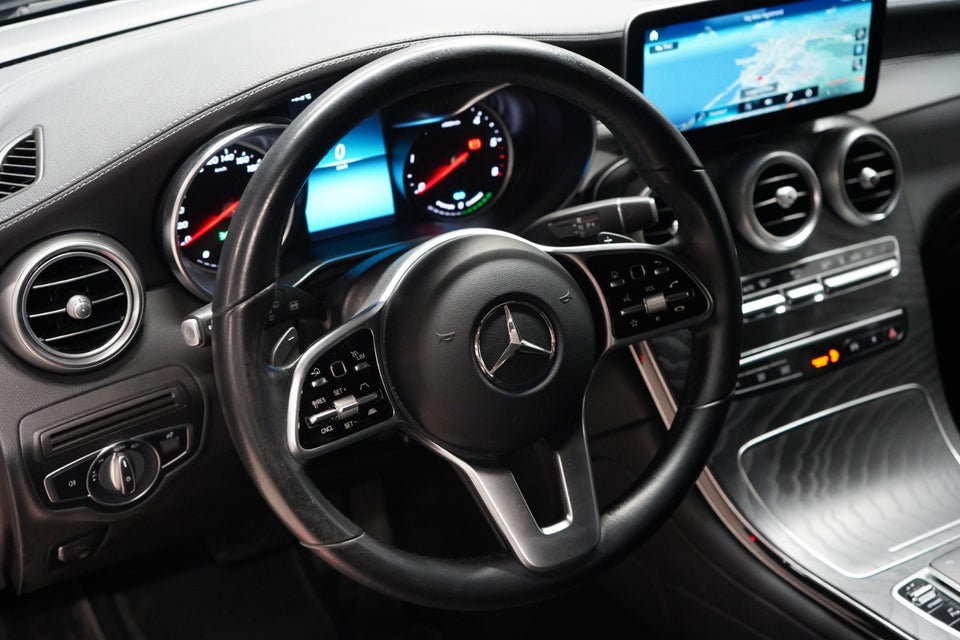 Mercedes GLC300 de 2,0 aut. 4Matic 5d