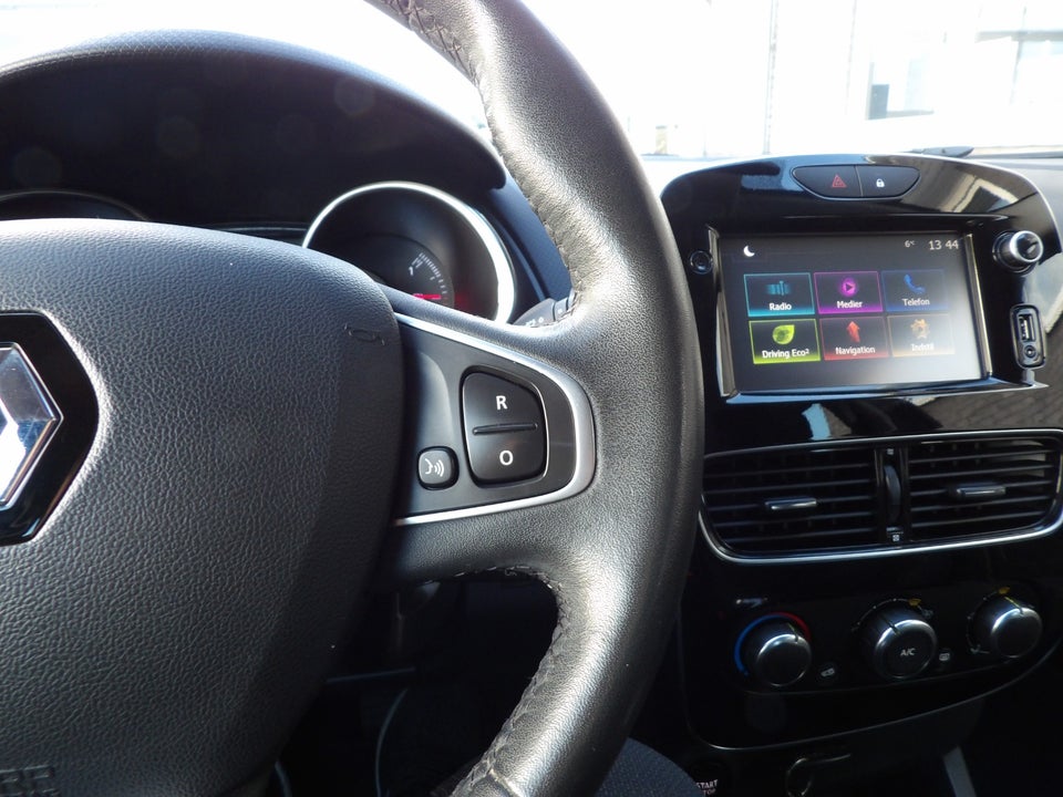 Renault Clio IV 0,9 TCe 90 Zen Sport Tourer 5d