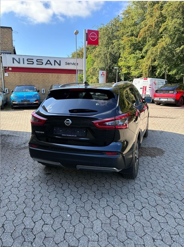 Nissan Qashqai 1,3 Dig-T 160 N-Connecta DCT 5d