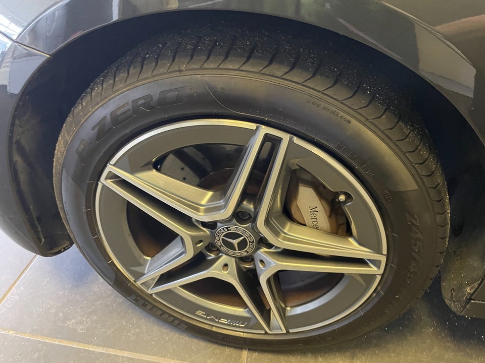 Mercedes E300 e 2,0 AMG Line aut. 4d