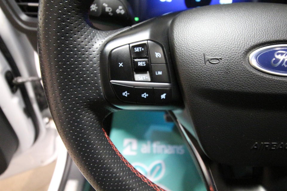 Ford Kuga 2,5 PHEV ST-Line CVT 5d