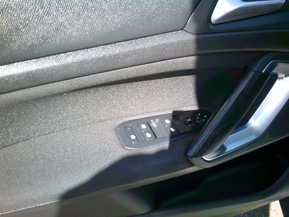 Peugeot 308 1,6 BlueHDi 120 Style SW 5d