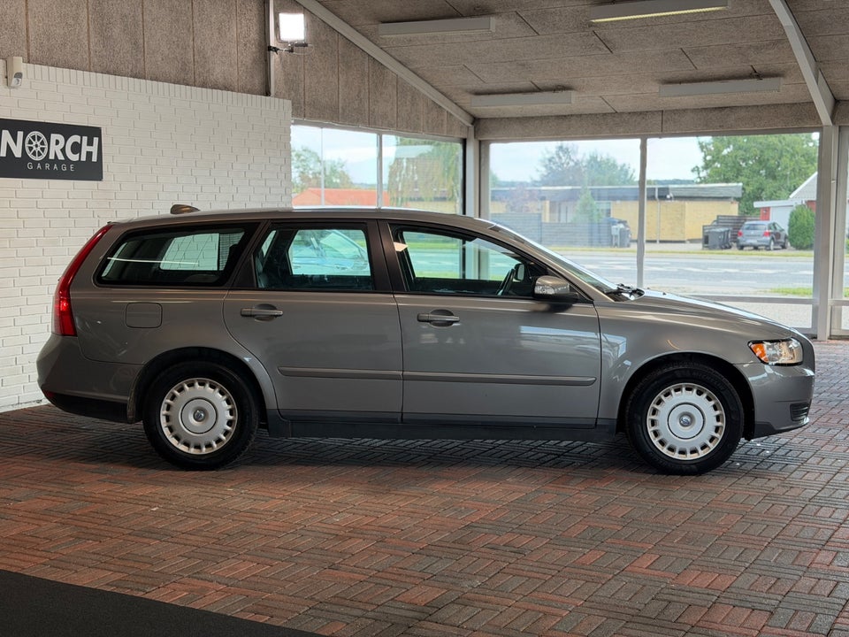 Volvo V50 1,6  5d