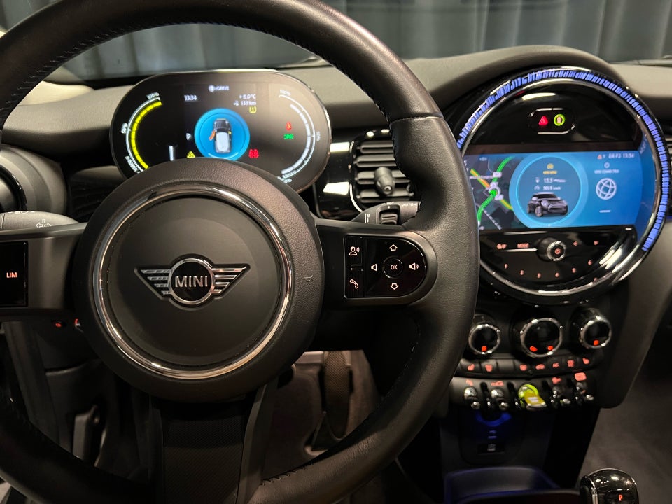 MINI Cooper SE Edition Premium Plus 3d