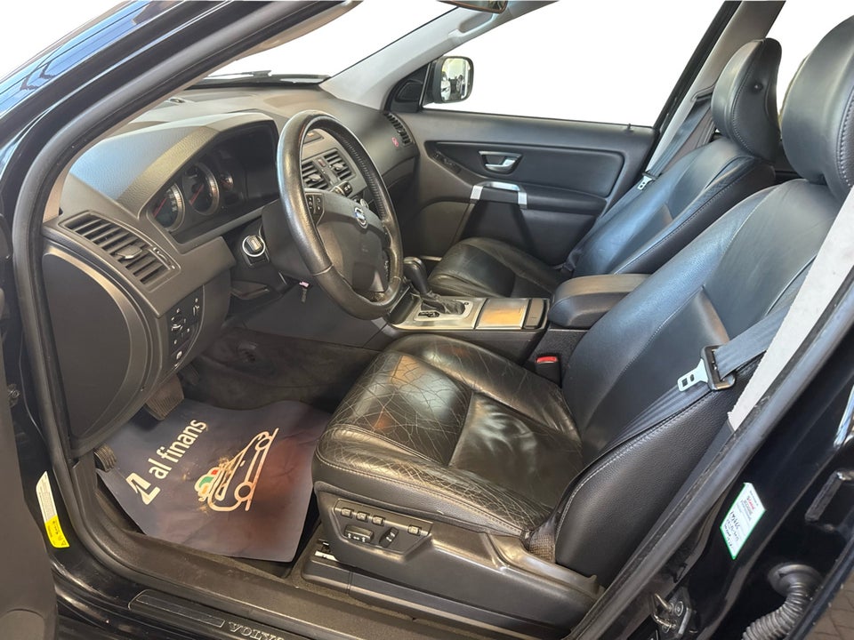 Volvo XC90 2,4 D5 185 aut. AWD 5d