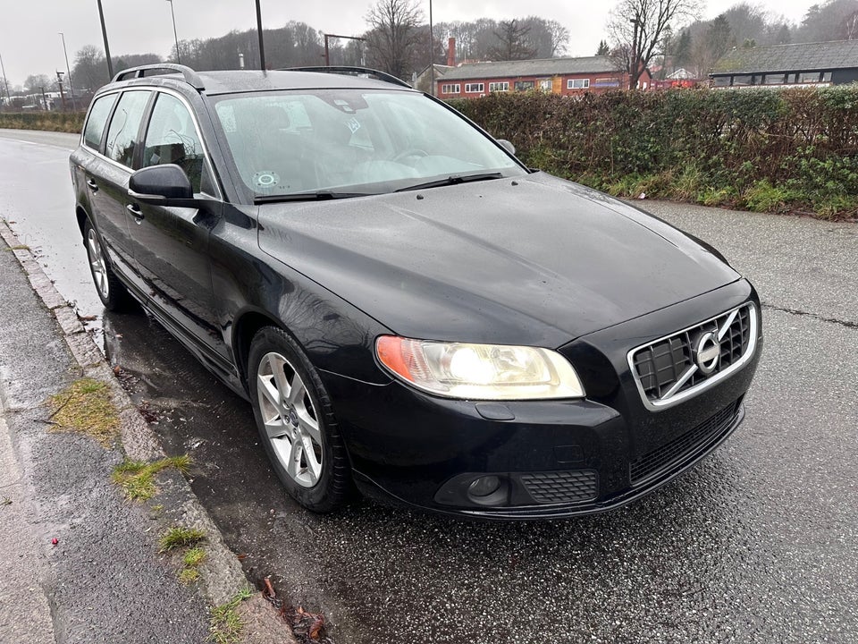 Volvo V70 1,6 DRIVe Summum aut. 5d