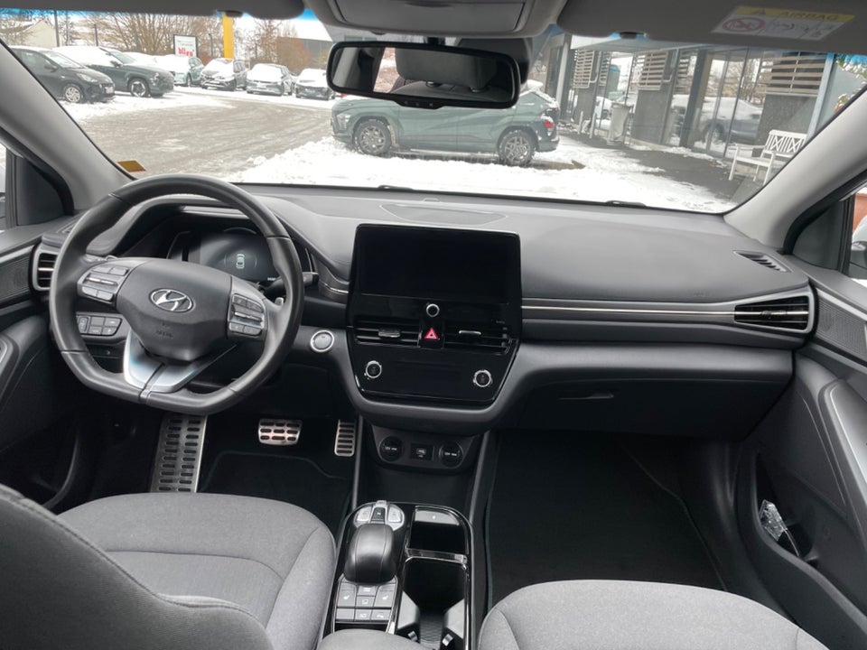 Hyundai Ioniq 40 EV Premium 5d