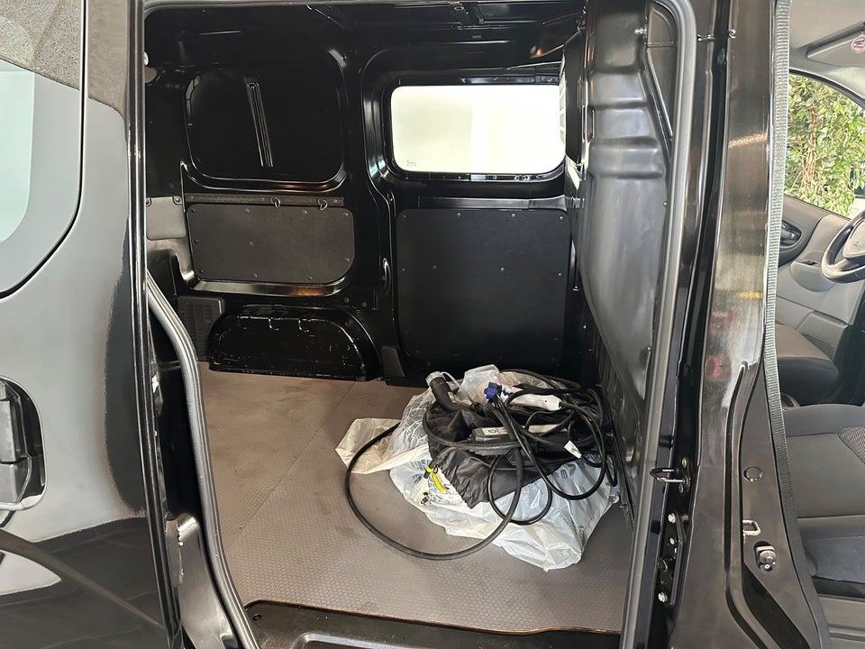 Nissan e-NV200 Premium Van 5d